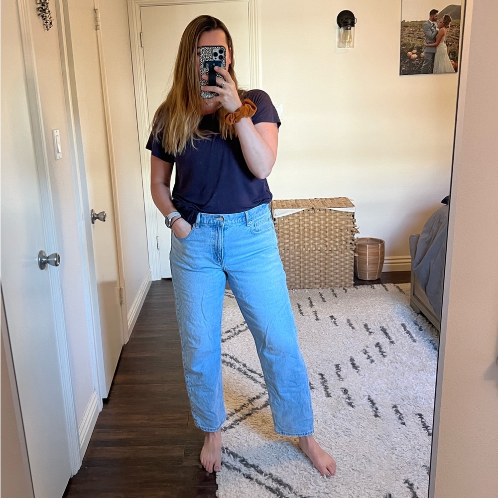 AE Stretch Super High-Waisted Ankle Straight Jean